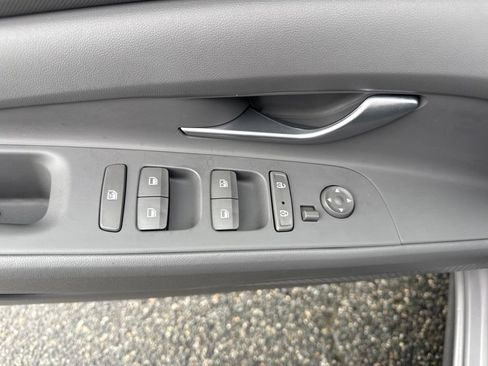 Used 2023 Hyundai Elantra SEL w/ Convenience Package FWD image 13