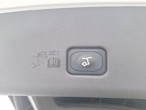 Used 2025 Lincoln Nautilus Black Label w/ Jet Appearance Package image 35