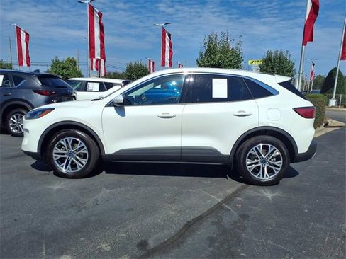 Used 2022 Ford Escape SEL image 3