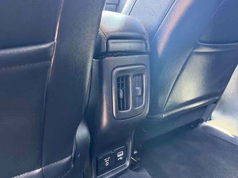 Used 2018 Jeep Compass Limited w/ Navigation Group FWD image 21