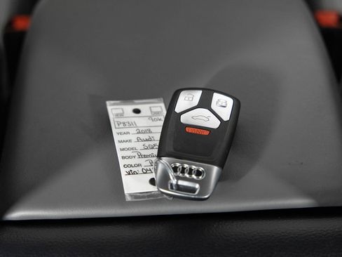 Used 2018 Audi SQ5 Premium Plus w/ Navigation Package image 35