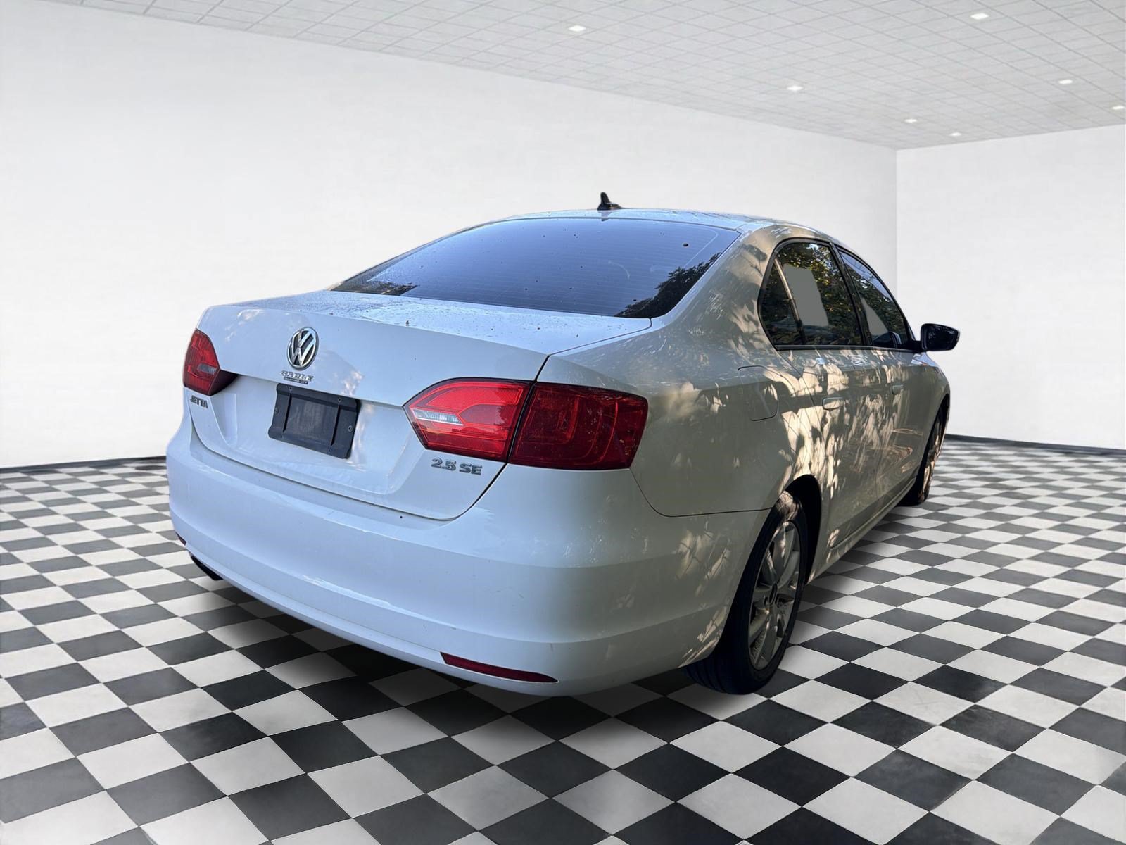 Used 2012 Volkswagen Jetta SE FWD image 4
