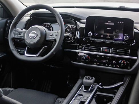 New 2025 Nissan Pathfinder SV w/ Black Appearance Package image 13