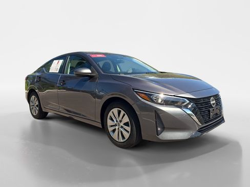 Certified 2025 Nissan Sentra S FWD image 8