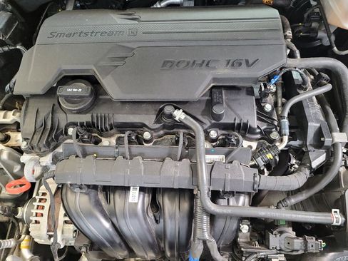Used 2023 Hyundai Elantra SE FWD image 30