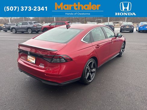Used 2025 Honda Accord Sport image 5