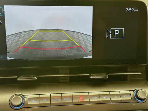Used 2025 Hyundai Kona SEL FWD image 22