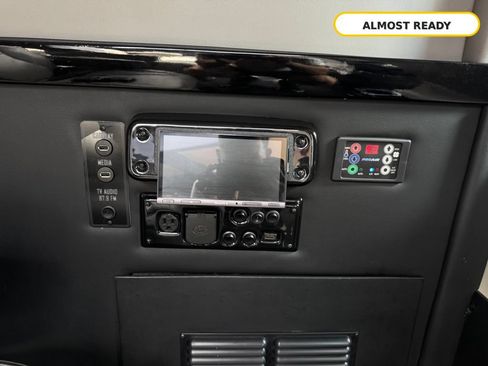 Used 2015 RAM ProMaster 2500 w/ Premium Appearance Group FWD image 29