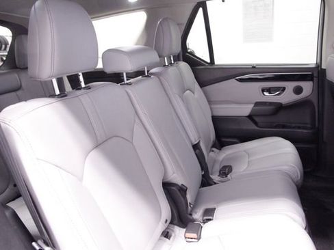 Certified 2025 Honda Pilot EX-L image 21