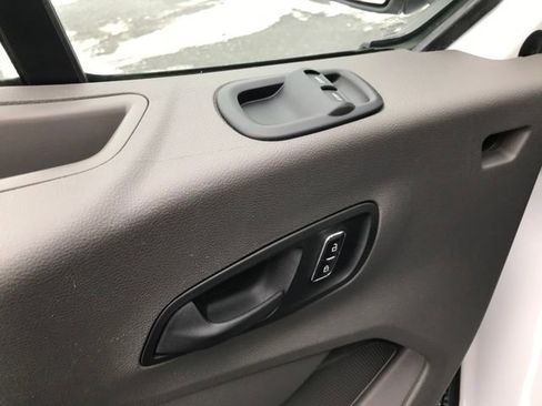 Used 2023 Ford Transit 350 XLT image 15