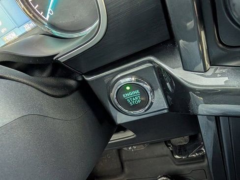 Used 2022 Ford F150 XLT w/ Equipment Group 302A High image 18