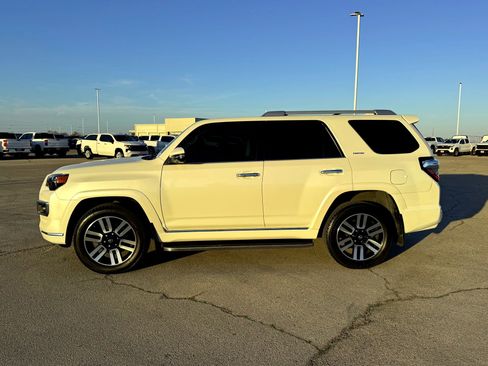 Used 2023 Toyota 4Runner Limited image 10