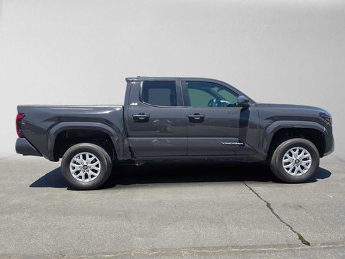 Certified 2025 Toyota Tacoma SR5 RWD image 2