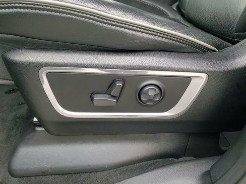 Used 2021 RAM 1500 Laramie image 27