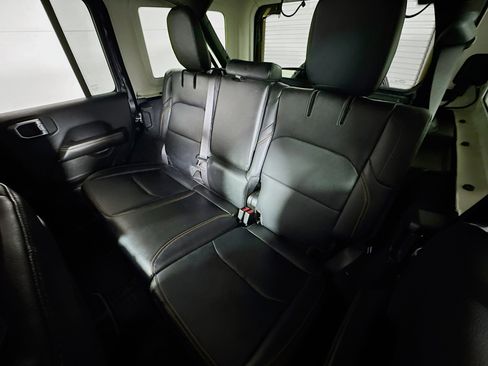 Used 2024 Jeep Wrangler Unlimited Sahara w/ Safety Group image 21