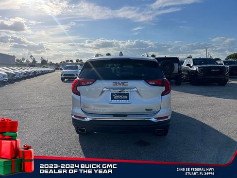 Used 2020 GMC Terrain SLT w/ Preferred Package image 6