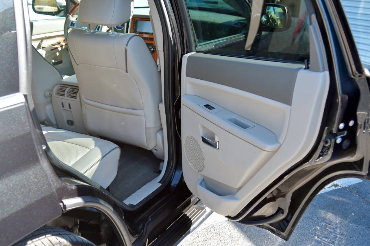 Used 2008 Jeep Grand Cherokee Overland w/ Mopar Chrome Edition Group AWD/4WD image 39