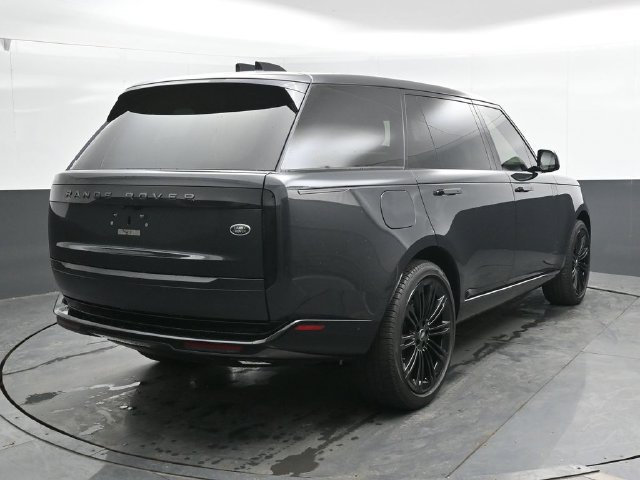 Used 2023 Land Rover Range Rover Long Wheelbase Autobiography AWD/4WD image 4