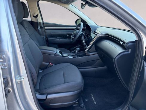 Used 2023 Hyundai Tucson SE image 15