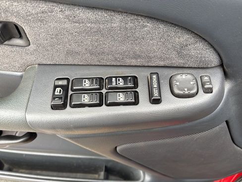Used 2001 Chevrolet Silverado 1500 LS AWD/4WD image 28