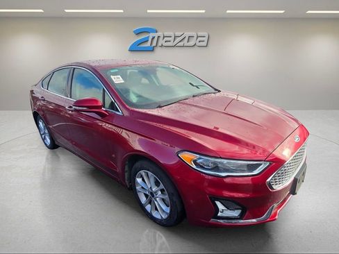 Used 2019 Ford Fusion Energi Titanium image 7