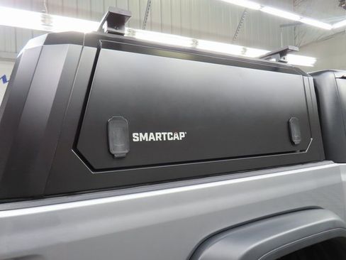 Used 2020 Jeep Gladiator Rubicon w/ Uconnect 4C Nav & Sound Group image 33