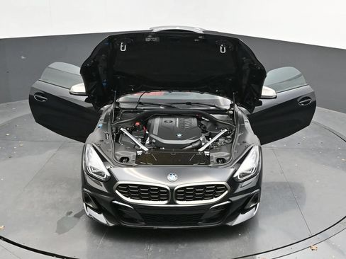 Used 2025 BMW Z4 M40i w/ Premium Package RWD image 42
