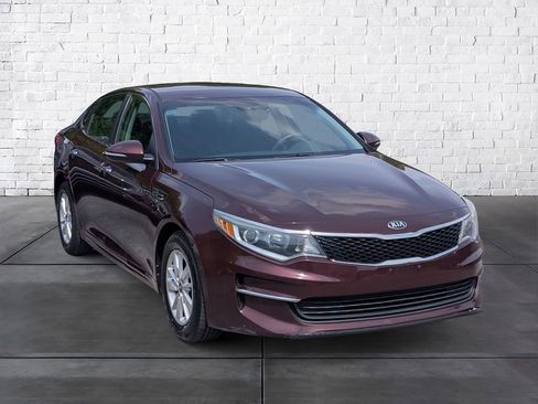 Used 2018 Kia Optima LX FWD image 1