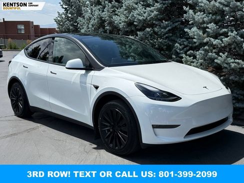 Used 2024 Tesla Model Y Long Range AWD/4WD image 12