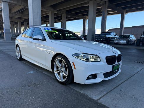 Used 2015 BMW 550i Sedan RWD image 3
