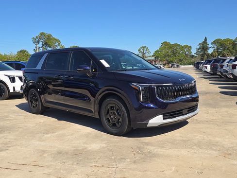 New 2026 Kia Carnival FWD image 2
