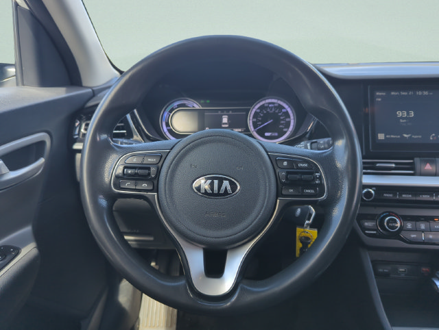 Used 2020 Kia Niro LX FWD image 23