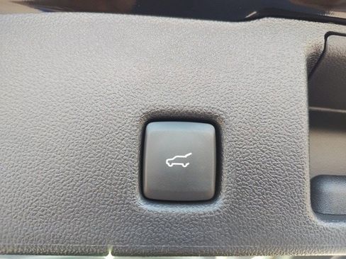 New 2025 Ford Escape Active w/ Active Premium Tech Pack image 31