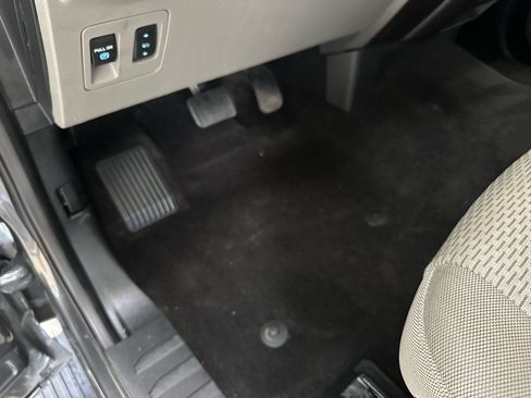 Certified 2019 Ford F150 XLT w/ Equipment Group 302A Luxury RWD image 30