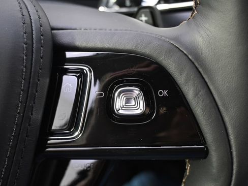 New 2026 Lincoln Aviator AWD w/ Jet Appearance Package image 34
