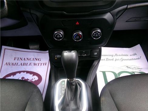 Used 2019 Jeep Renegade Sport w/ Sport Appearance Group image 6