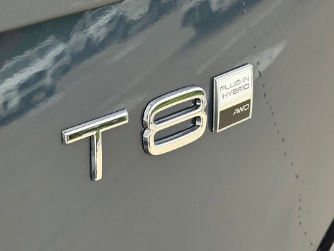 New 2026 Volvo XC90 T8 Plus image 9