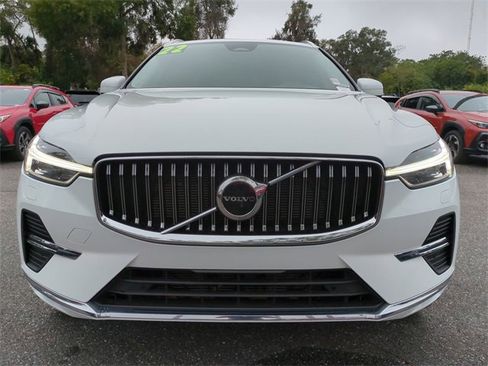 Used 2022 Volvo XC60 B5 Inscription w/ Climate Package image 9