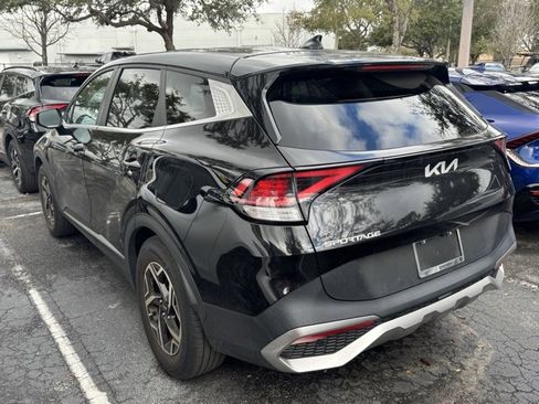 Certified 2023 Kia Sportage LX image 2