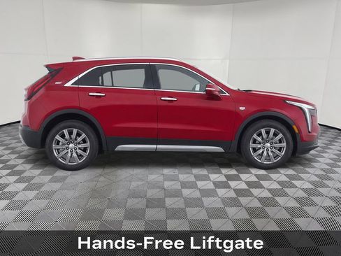 Used 2019 Cadillac XT4 Premium Luxury w/ Enhanced Visibility Package AWD/4WD image 11