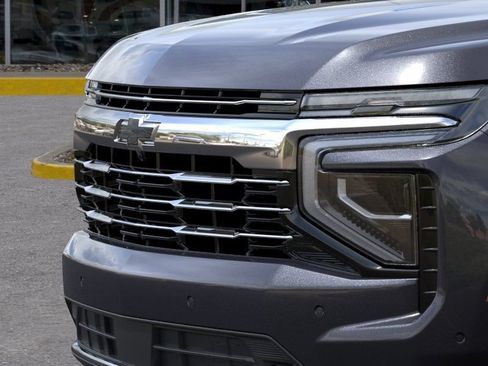 New 2026 Chevrolet Suburban LT w/ Comfort Package AWD/4WD image 13