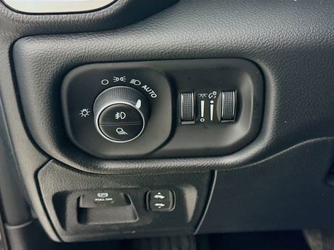 New 2026 RAM 1500 Big Horn AWD/4WD image 10