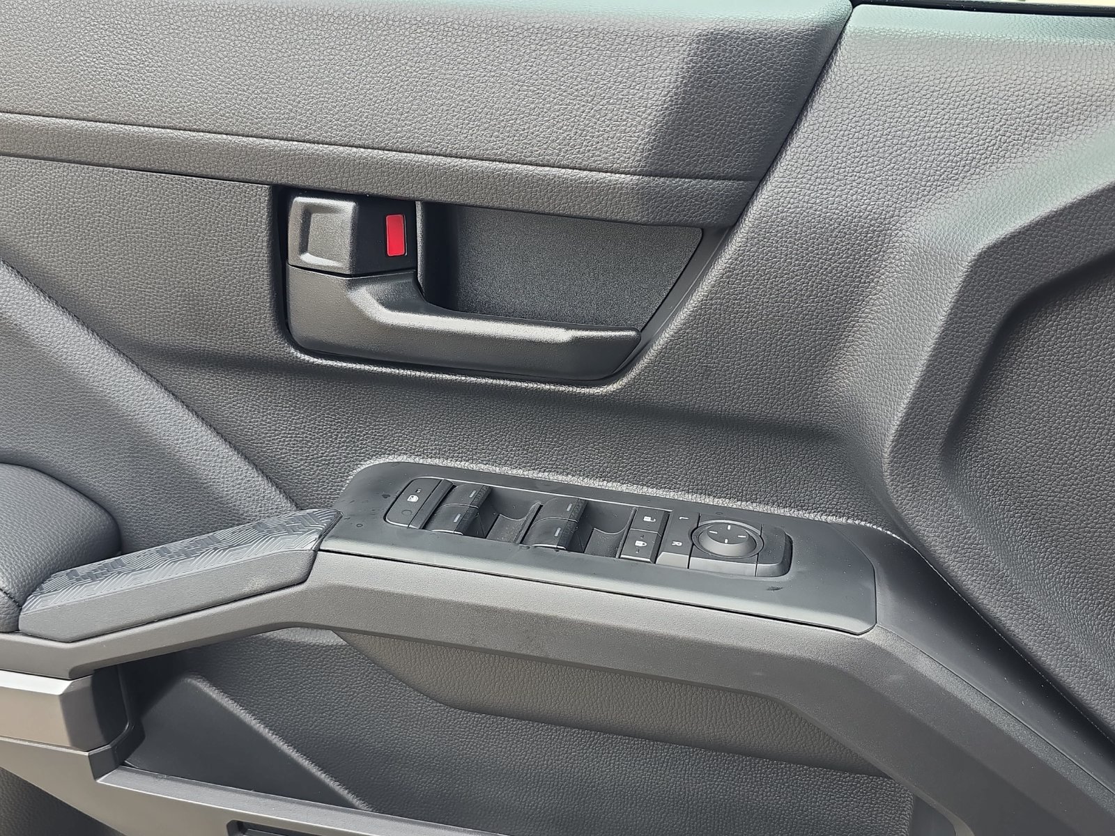 New 2026 Toyota Tacoma SR5 AWD/4WD image 25