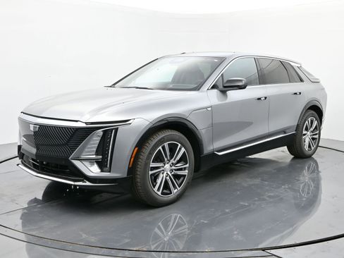 New 2025 Cadillac Lyriq Luxury image 1