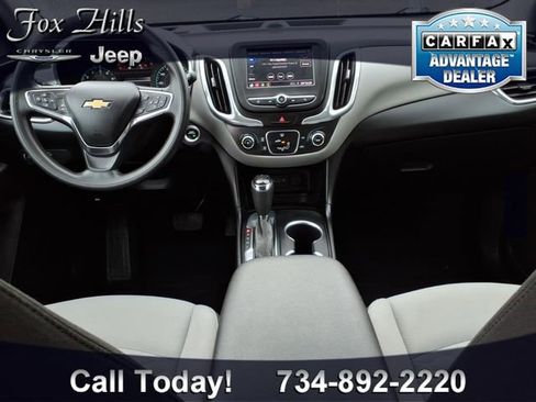 Used 2020 Chevrolet Equinox LS w/ LS Convenience Package FWD image 12