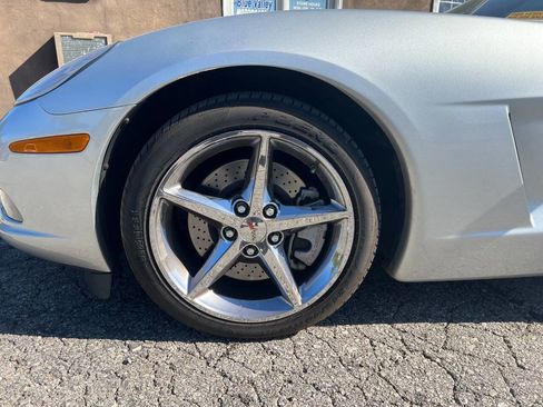 Used 2012 Chevrolet Corvette Convertible w/ 2LT Preferred Equipment Group image 8