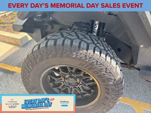 Used 2017 Jeep Wrangler Unlimited Sport w/ Quick Order Package 24S AWD/4WD image 7