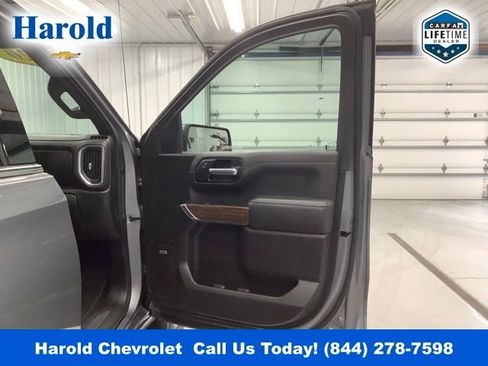 Used 2020 Chevrolet Silverado 1500 High Country w/ Z71 Off-Road Package image 10