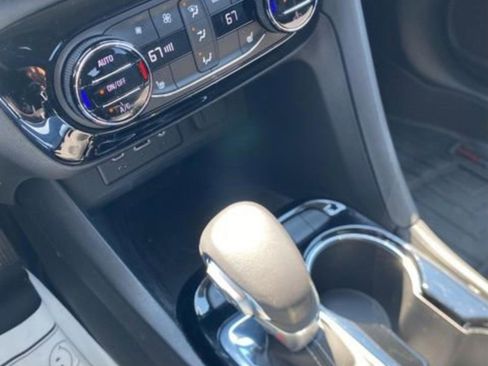 Used 2023 Buick Encore GX Select w/ Sport Touring Package image 27