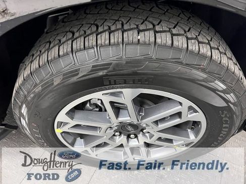 New 2025 Ford Expedition Active AWD/4WD image 19